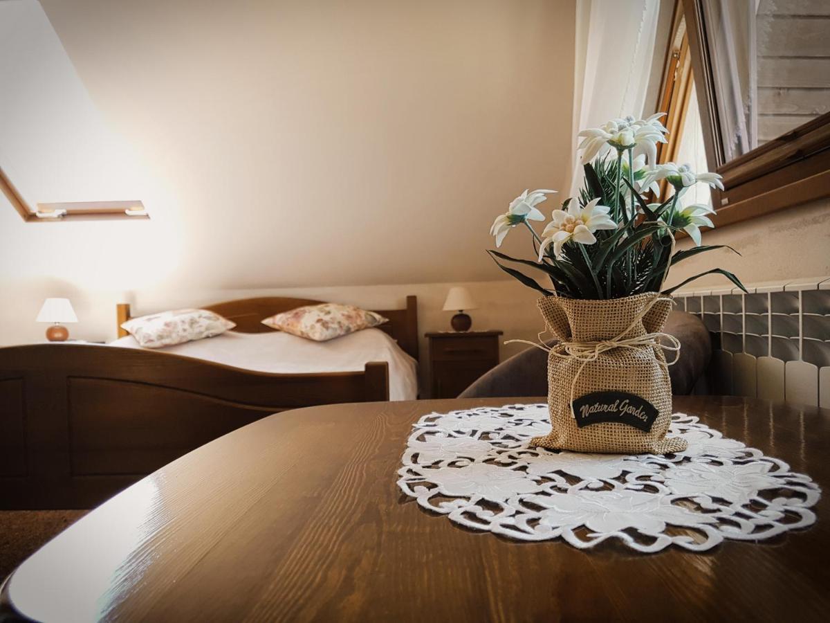 Dw Basia Pokoje I Apartament Białka Tatrzańska Exterior foto